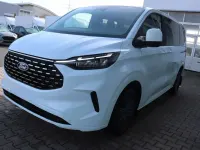 Neu Ford Tourneo Custom Titanium 136 PS (100 kW) 2026 Frozen white Van