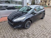 Gebraucht Ford Fiesta 82 PS (60 kW) 2016 Pantherschwarz metallic (metallic) Kleinwagen