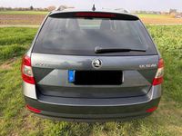 Gebraucht Skoda Octavia Ambition 150 PS (110 kW) 2017 Grau Kombi