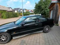 Gebraucht BMW 318 141 PS (103 kW) 1993 Schwarz Coupé