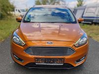 Gebraucht Ford Focus Titanium 120 PS (88 kW) 2017 Gold Kombi
