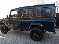 Gebraucht Land Rover Defender SE 122 PS (89 kW) 2012 Grün Kombi