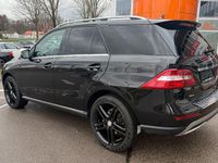 Gebraucht Mercedes ML350 258 PS (189 kW) 2012 Schwarz SUV