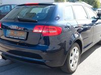 Gebraucht Audi A3 Ambiente 160 PS (117 kW) 2009 Blau Kleinwagen