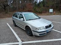 gebraucht Skoda Octavia 2.0,TÜV 02/26,AHK,SHZ,ZR u. Kupplung neu