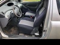Gebraucht Toyota Yaris Terra 68 PS (50 kW) 2002 Limousine