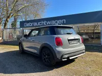 Gebraucht Mini ONE 102 PS (75 kW) 2022 Moonwalk grey Kleinwagen