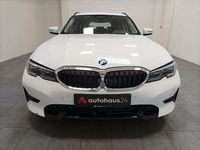 Gebraucht BMW 330e Sport Line 252 PS (185 kW) 2021 Weiß Kombi