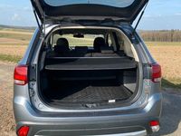 Gebraucht Mitsubishi Outlander 150 PS (110 kW) 2016 Grau SUV