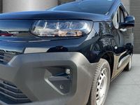 Neu Opel Combo 131 PS (96 kW) 2025 Schwarz Kombi