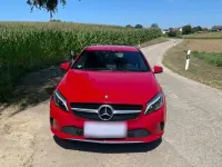Gebraucht Mercedes A180 Urban 109 PS (80 kW) 2017 Rot Kleinwagen