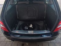 Gebraucht Mercedes 220 171 PS (125 kW) 2010 Schwarz Kombi