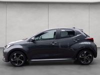 Neu Toyota Yaris Hybrid Style 131 PS (96 kW) 2025 Grau Limousine