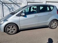 Gebraucht Mercedes A160 95 PS (69 kW) 2012 Silber Van / Kleinbus