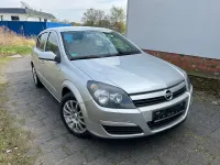 Gebraucht Opel Astra 106 PS (77 kW) 2005 Silber Limousine