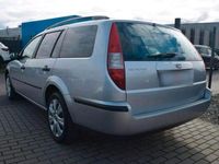 Gebraucht Ford Mondeo 125 PS (91 kW) 2001 Silber Kombi