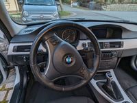 gebraucht BMW 318 d Touring E91 in Silber – BJ 2009 – 222.434 km – TÜV 01/25