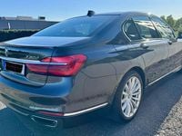 Gebraucht BMW 730 265 PS (194 kW) 2019 Grau Limousine