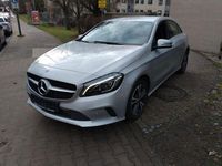 Gebraucht Mercedes A180 Edition 109 PS (80 kW) 2018 Silber Limousine