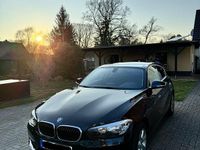 Gebraucht BMW 118 136 PS (100 kW) 2018 Schwarz Kleinwagen