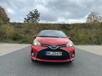 Gebraucht Toyota Yaris 99 PS (72 kW) 2014 Rot Kleinwagen
