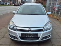 Gebraucht Opel Astra Edition 105 PS (77 kW) 2005 Starsilber iii m2 Kombi
