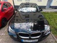 Gebraucht BMW 318 143 PS (105 kW) 2011 Schwarz Limousine