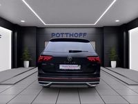 Gebraucht VW Tiguan Allspace Elegance 200 PS (147 kW) 2022 Schwarz SUV