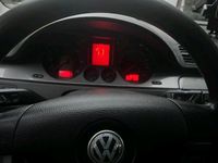 Usado VW Passat 105 HP (77 kW) 2007 Cinzento Sedan