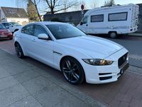 Gebraucht Jaguar XE 180 PS (132 kW) 2016 Weiß Limousine