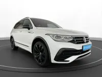Gebraucht VW Tiguan Allspace R-line 190 PS (139 kW) 2022 Oryxweiss perlmuteffekt (metallic) SUV