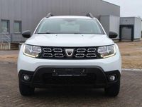 Gebraucht Dacia Duster Comfort 125 PS (91 kW) 2018 Gletscherweiss SUV