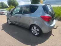 Gebraucht Opel Meriva Design Edition 110 PS (80 kW) 2011 Silber Van / Kleinbus