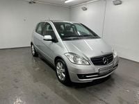 Gebraucht Mercedes A180 109 PS (80 kW) 2010 Silber (metallic) Limousine