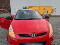 Gebraucht Hyundai i20 78 PS (57 kW) 2009 Rot Kleinwagen