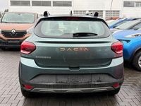 Gebraucht Dacia Sandero Extreme 110 PS (80 kW) 2024 Grün Limousine