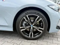 Neu BMW 330e Performance 292 PS (214 kW) 2026 Grau Kombi