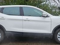 Gebraucht Nissan Qashqai Visia 116 PS (85 kW) 2015 Weiß SUV
