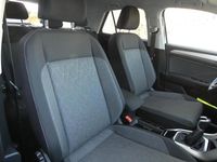 Gebraucht VW T-Roc Move 116 PS (85 kW) 2024 Petroleum blue (blau) SUV