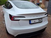 Gebraucht Tesla Model 3 Standard Range 208 kW (283 PS) 2024 Weiß Limousine