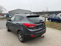 Gebraucht Hyundai ix35 Comfort 136 PS (100 kW) 2011 Grau SUV