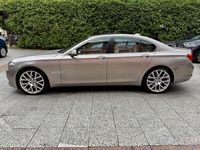 Second-hand BMW 750 408 CP (300 kW) 2009 Argintiu Berlinǎ