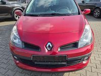Gebraucht Renault Clio GrandTour Exception 111 PS (81 kW) 2009 Rot dyna Kombi