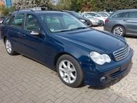 Usata Mercedes C220 150 CV (110 kW) 2004 Blu Station wagon