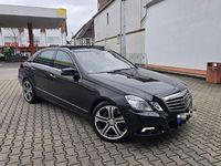 Gebraucht Mercedes E500 Avantgarde 387 PS (284 kW) 2010 Schwarz Limousine