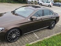 Gebraucht Mercedes E350 Avantgarde 258 PS (189 kW) 2017 Braun Limousine