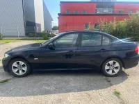 Gebraucht BMW 318 143 PS (105 kW) 2009 Blau Limousine