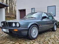 Gebraucht BMW 320 129 PS (94 kW) 1985 Grau Limousine