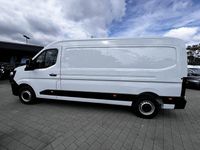 Second-hand Renault Master 131 CP (96 kW) 2025 Alb Van