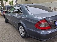 Second-hand Mercedes E200 140 CP (102 kW) 2008 Gri Berlinǎ